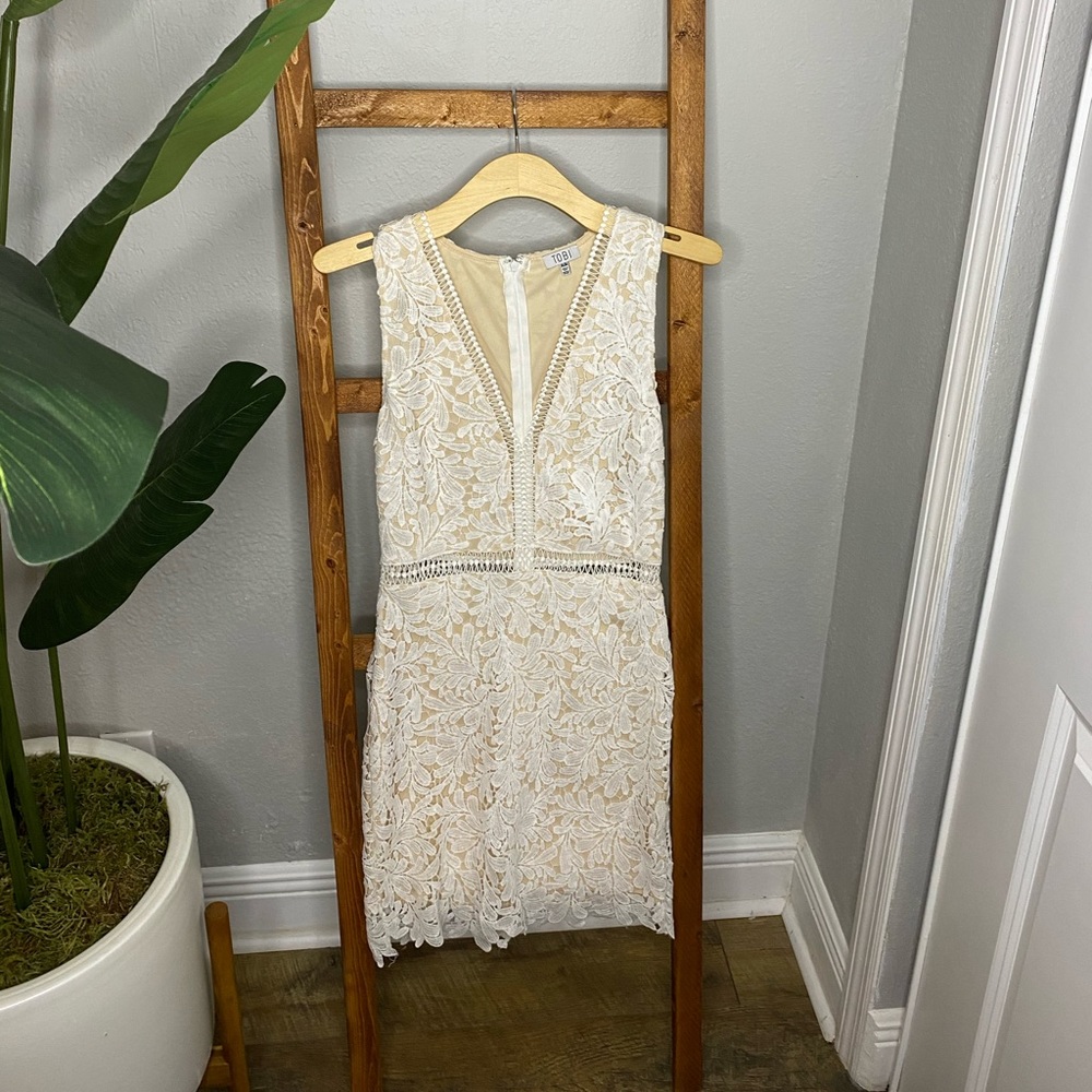 Tobi White and Cream Lace Dress